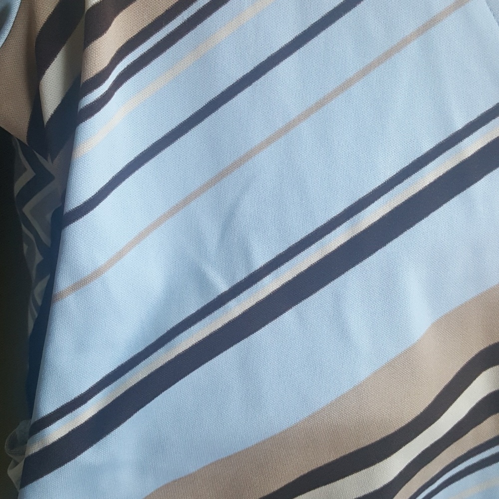 Shirt - Picture 2 of 3